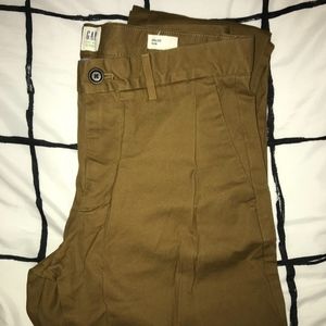 Khakis in Slim Fit with GapFlex